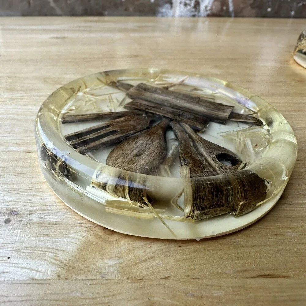 VTG Coasters 3.5 Inch Lucite Acrylic Resin Wooden Spoon Utensil Straw 2 Item Set
